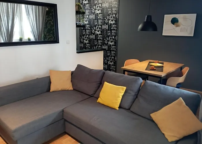 Sun Center Apartment